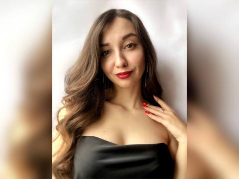 Find your cam match with 1LoveGirl1