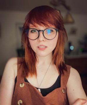 Adult chat with PlayfulF0x: Armpits