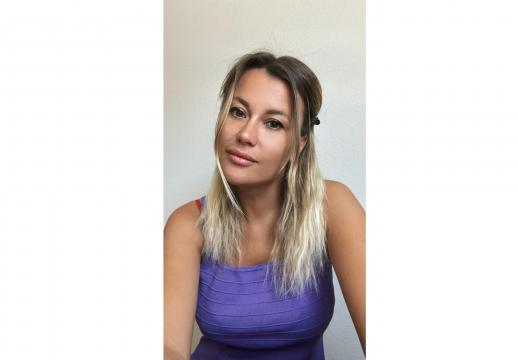 Connect with webcam model LuizaMoisha1: Kissing
