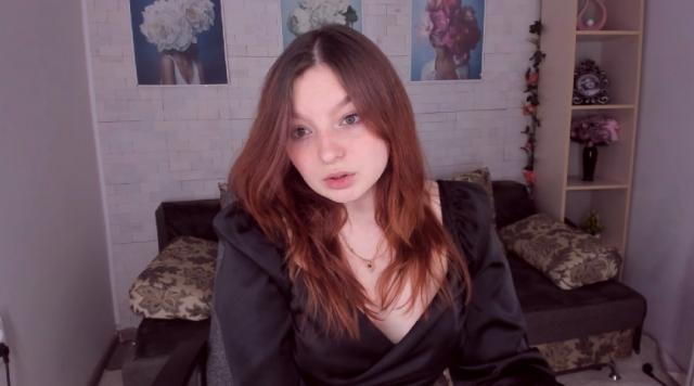 Adult webcam chat with KristinaGlory: Strip-tease