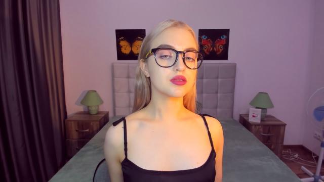 Welcome to cammodel profile for AdeleLawrence: Lipstick