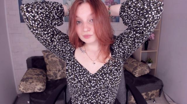 Adult chat with KristinaGlory: Lipstick