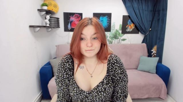 Find your cam match with KristinaGlory: Strip-tease