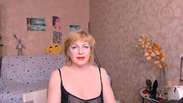 Connect with webcam model SamanthaSmi: Anal