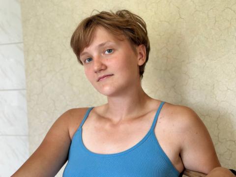 Connect with webcam model ToiEllie: Fitness
