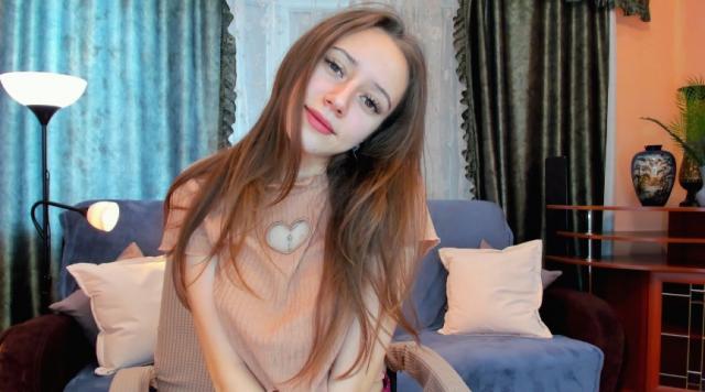 Adult chat with OliviaPetite: Smoking