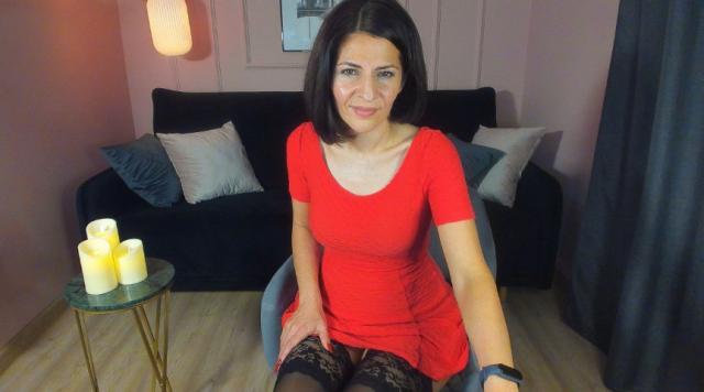 Webcam chat profile for KarolinaOrient: Foot fetish