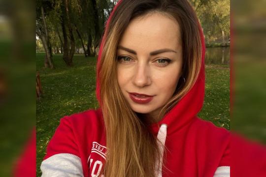 Adult webcam chat with 00Ksima: Humor