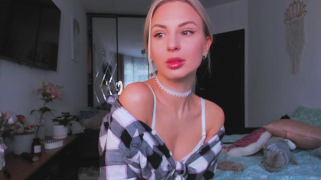 Why not cam2cam with Sp1cyme: Kissing