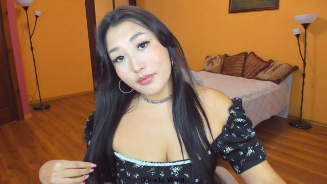Connect with webcam model AgnessaCole: Nails