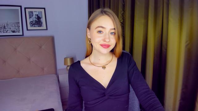 Connect with webcam model NicoleRoss: Kissing