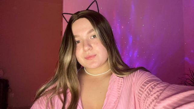 Find your cam match with HotbabyAlina: Music