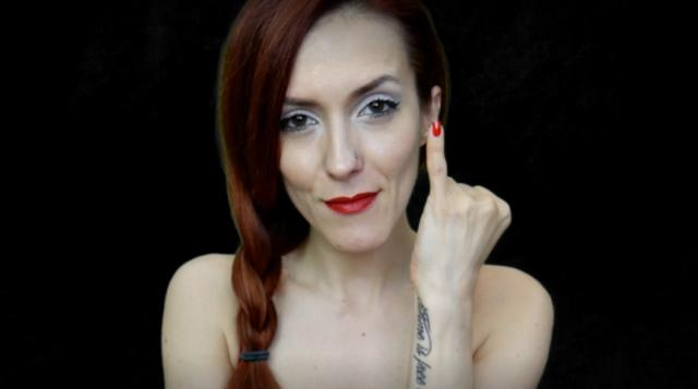 Explore your dreams with webcam model ClaraDomme: Piercings & tattoos