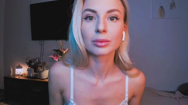 Find your cam match with Sp1cyme: Strip-tease