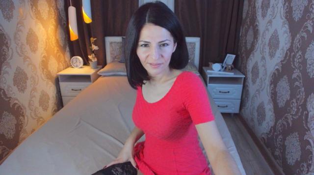 Adult webcam chat with KarolinaOrient: Strip-tease