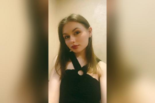 Find your cam match with 001GOODGIRL: Kissing
