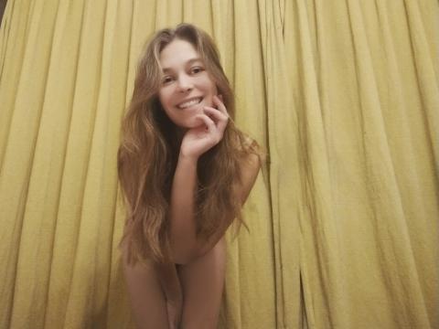 Connect with webcam model SweetJollie: Kissing