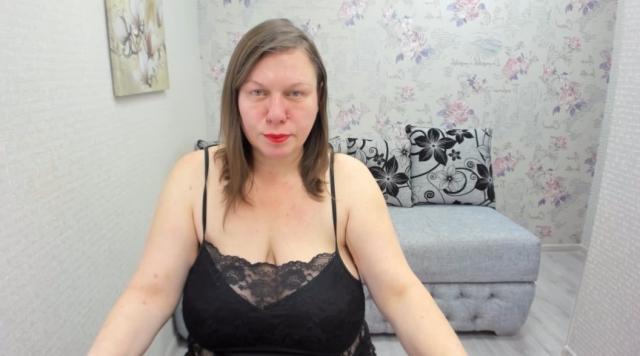 Welcome to cammodel profile for KellyPerfection: Lingerie & stockings