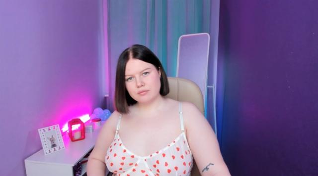 Find your cam match with DreamyVickyy: Penetration