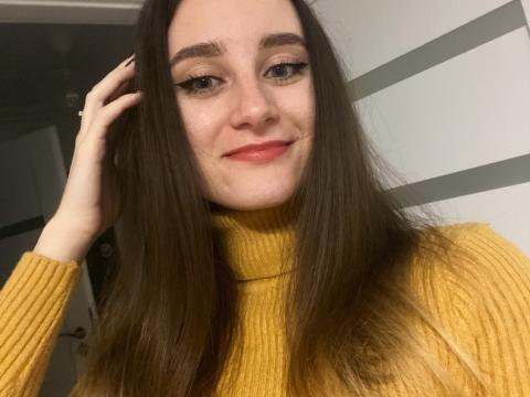 Adult chat with EmilyPrincess: Travel