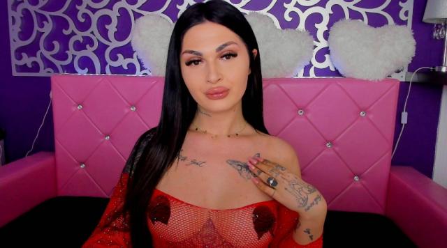 Explore your dreams with webcam model NaughtyXCleo: Lingerie & stockings