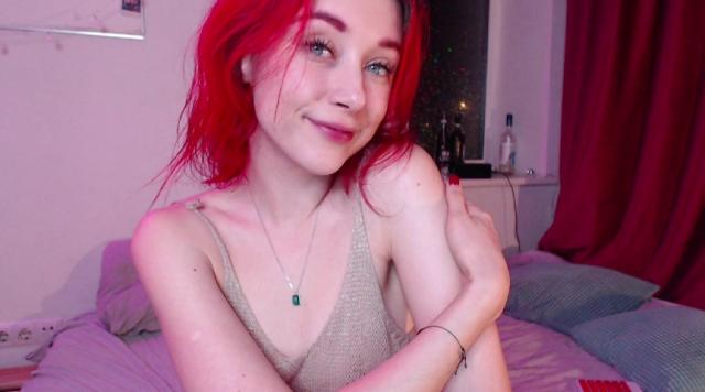 Connect with webcam model Made4Love: Nipple play