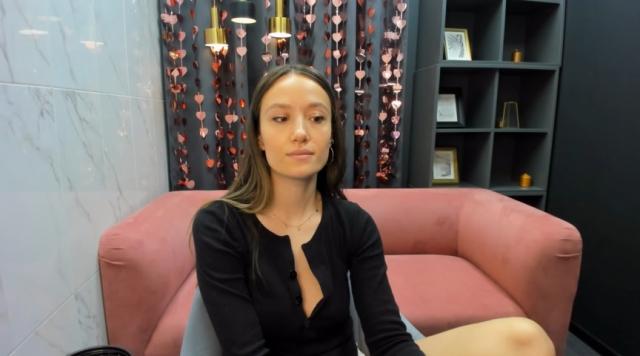 Find your cam match with AgnesGoddes: Lingerie & stockings