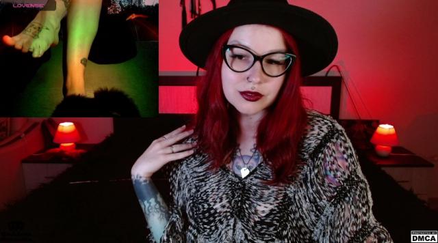 Explore your dreams with webcam model GoddessAmanita: Piercings & tattoos