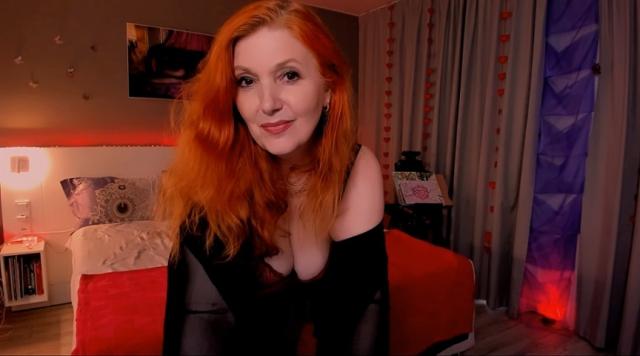 Connect with webcam model AlmaZx: Mistress