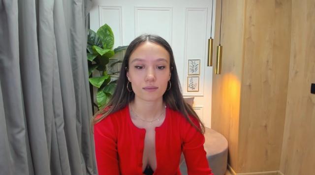 Explore your dreams with webcam model AgnesGoddes: Strip-tease