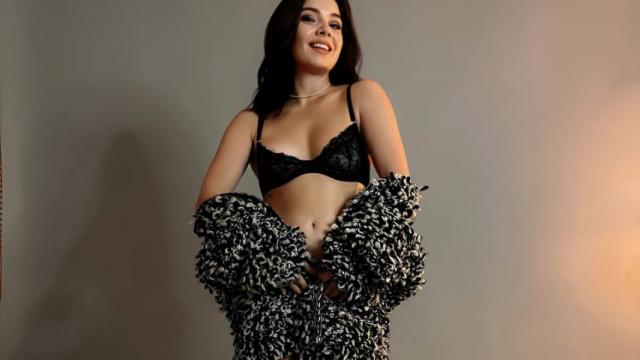 Find your cam match with FunnyShine20: Outfits