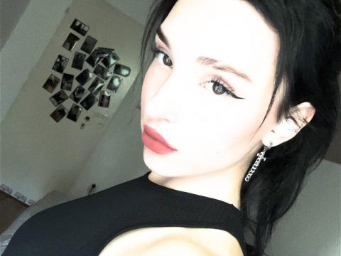 Connect with webcam model CharmingGirl: Exercise