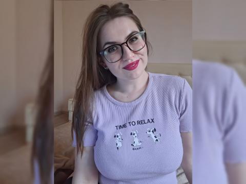 Find your cam match with MargoMeow24