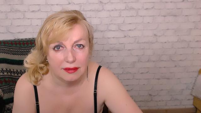 Webcam chat profile for SamanthaSmi: Role playing