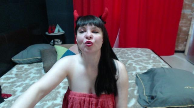 Adult webcam chat with Destinybbb: Role playing