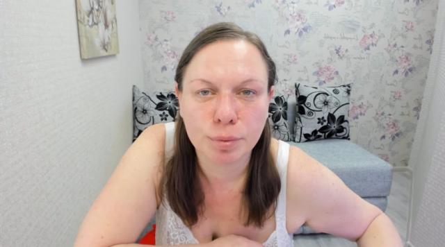 Connect with webcam model KellyPerfection: Masturbation