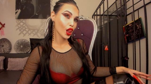 Why not cam2cam with LeaNoire: Dominatrix