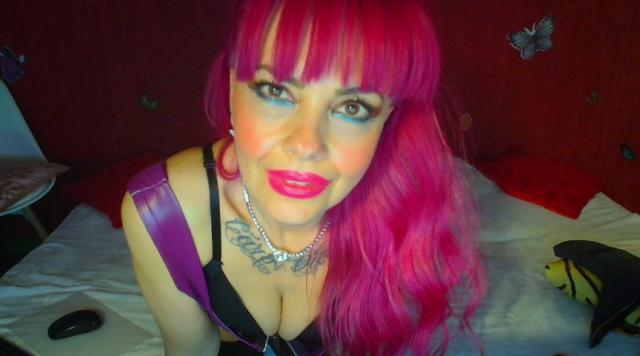 Adult webcam chat with AnalBlondeSexx: Latex & rubber