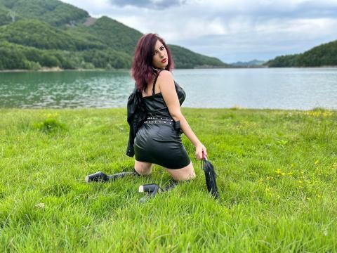 Find your cam match with MagicalSparkle: BDSM
