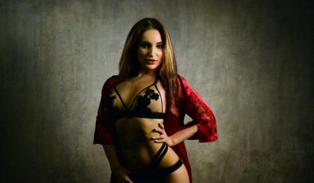 Welcome to cammodel profile for NadinGold: Lingerie & stockings