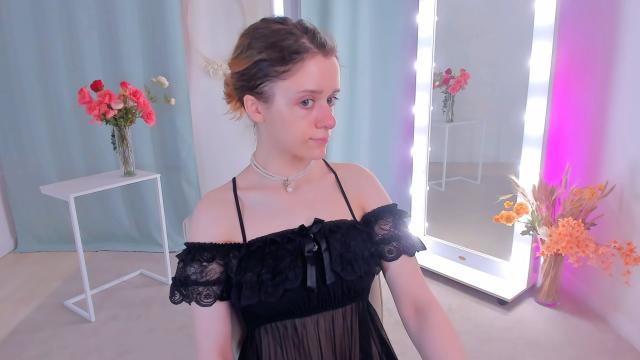 Explore your dreams with webcam model FrancescaSmit: Foot fetish