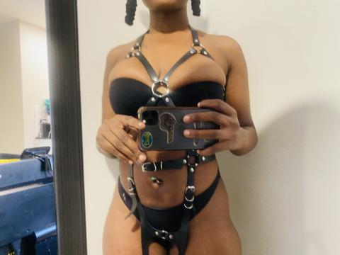 Welcome to cammodel profile for GaintClitX: Dominatrix