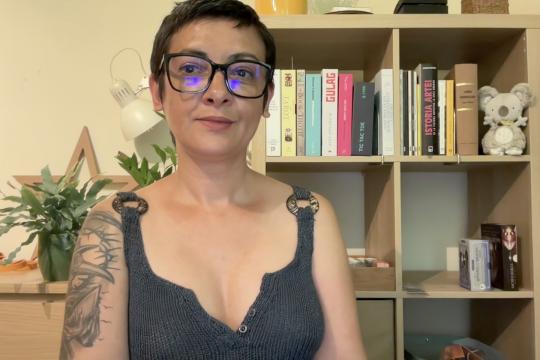 Connect with webcam model Sacredrebel: Ask about my other interests