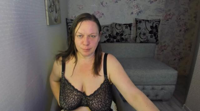 Webcam chat profile for KellyPerfection: Role playing