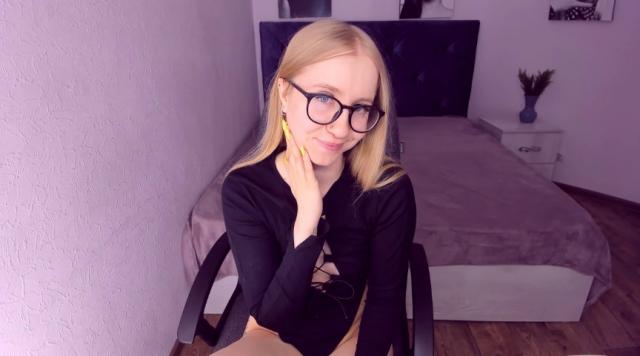 Find your cam match with MilanaStone: Fitness