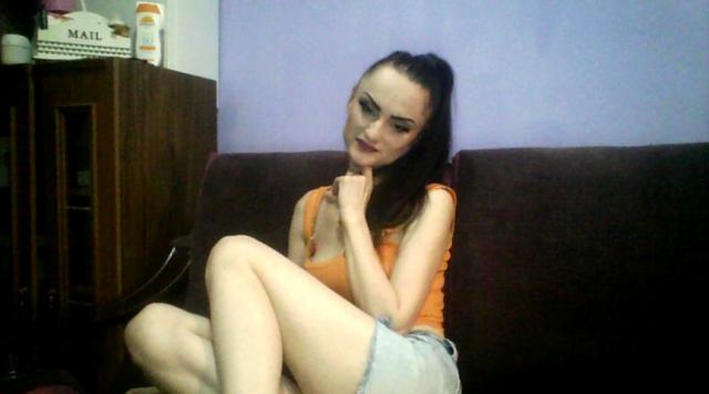 Adult chat with madalina01: Nails