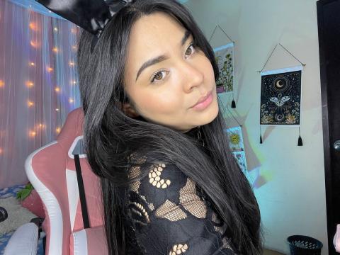 Find your cam match with Moanna: Masturbation