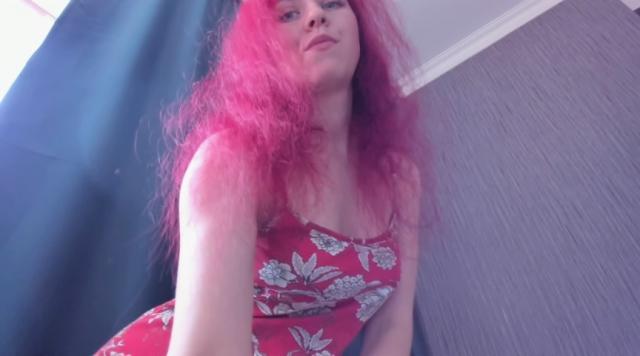 Find your cam match with Pa1ePr1ncess: Foot fetish