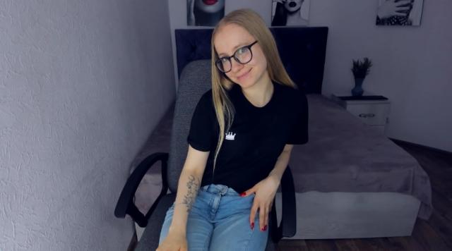 Adult chat with MilanaStone: Glasses