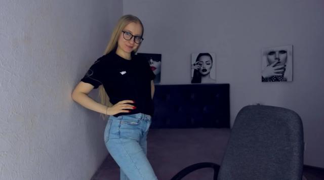 Adult chat with MilanaStone: Outfits